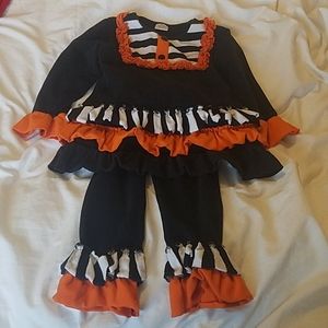 Halloween outfit, no brand, girls size XL (toddler